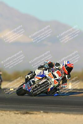 media/Dec-07-2024-CVMA (Sat) [[21c5f1ef85]]/Race 12-Supersport Middleweight/